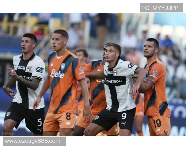 尤文图斯狂胜AC米兰，CR7梅开二度领衔！助球队登顶积分榜霸气全胜