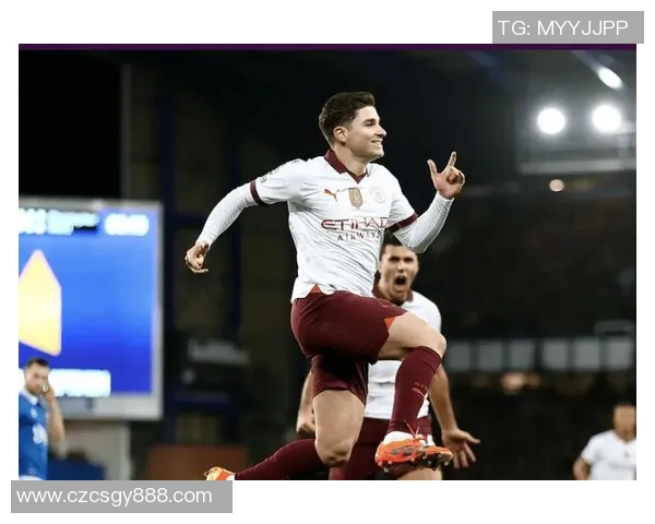 利物浦主场大胜热刺，继续领跑英超积分榜